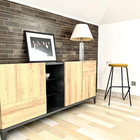 Sky - Beautiful Rooftop Apartment With Shared Pool Split Eksteriør billede