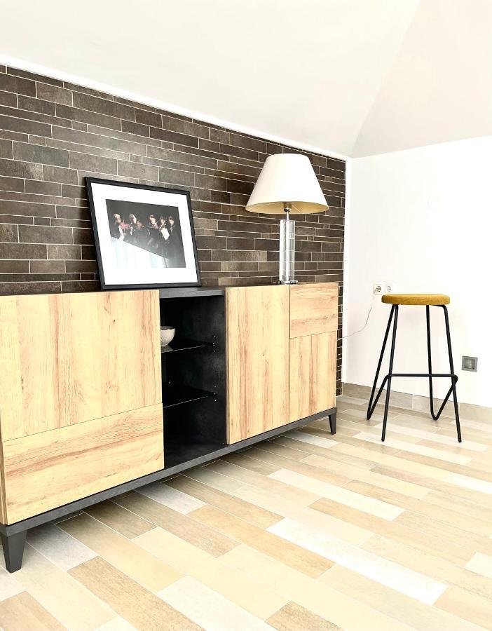 Sky - Beautiful Rooftop Apartment With Shared Pool Split Eksteriør billede