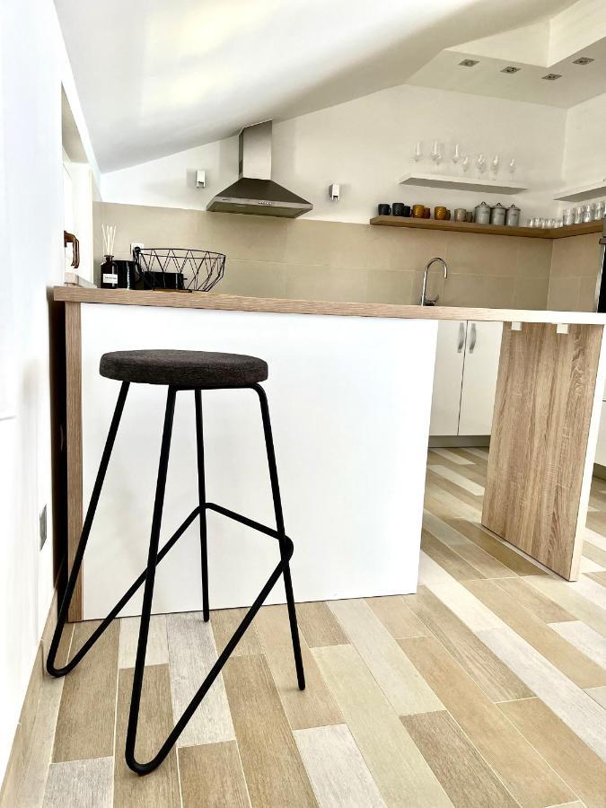 Sky - Beautiful Rooftop Apartment With Shared Pool Split Eksteriør billede
