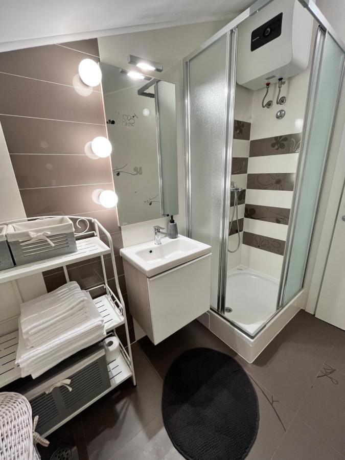 Sky - Beautiful Rooftop Apartment With Shared Pool Split Eksteriør billede
