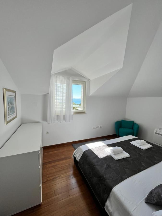 Sky - Beautiful Rooftop Apartment With Shared Pool Split Eksteriør billede